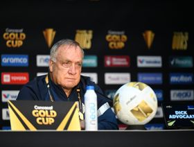 أدفوكات يستعد ليصبح أكبر المدربين سناً في تاريخ كأس العالم