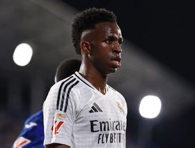 فينيسيوس "يريد راتب رونالدو".. و"يراوغ" ريال مدريد بشأن تجديد عقده