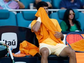 الكاراز يغيب عن بطولة فرنسا المفتوحة بسبب "إصابة المعصم"