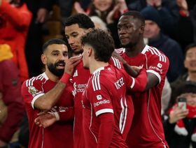 بعد 16 شهراً من المفاوضات.. ليفربول يفشل في إقناع مدافعه بالتجديد