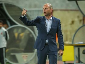 الأهلي يفسخ عقد توروب بالتراضي وتعيين وائل جمعة مديراً للكرة
