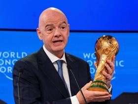 ضعف الإقبال الجماهيري يثير قلق "فيفا" قبل كأس العالم