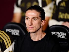 إقالة فيليبي لويس من تدريب فلامنغو رغم الفوز الساحق 8-0