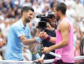 ألكاراز يهزم دجوكوفيتش ويتأهل إلى نهائي بطولة أميركا المفتوحة