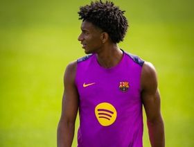 برشلونة يعلن إصابة الظهير الأيسر أليخاندرو بالدي