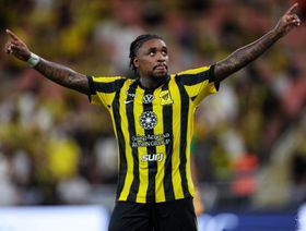 بيرغوين يتفوق على عوار في مباراة الاتحاد والفتح بالدوري السعودي