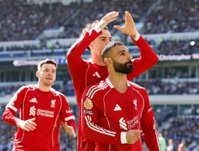 شاهد.. محمد صلاح يقتل فرحة نجم السنغال ويعادل رقم جيرارد