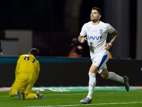 شاهد.. نيوم يسقط أمام "ريمونتادا" الهلال بدوري روشن السعودي