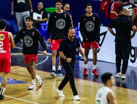 الأهلي يحصد لقباً دون استلام الكأس والمنافس ذهب "لتناول العشاء"