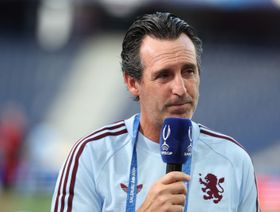 إيمري مدرب أستون فيلا يرشح باريس سان جيرمان للقب السوبر الأوروبي