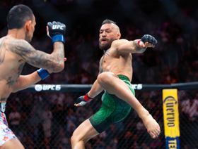 عودة كونور مكريغور إلى "UFC" تنتهي بإصابة بعد دقيقة واحدة