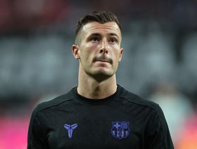 بينيا يجدد مع برشلونة ويرحل على سبيل الإعارة إلى إلتشي