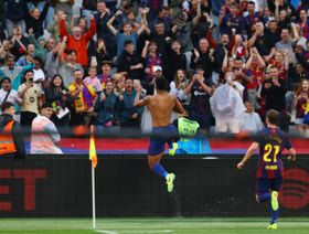 برشلونة يصعق جيرونا بهدف "المهاجم" أراوخو وينتزع قمة الليغا