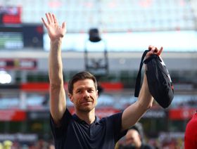 بعد انتهاء صلاحية أنشيلوتي.. ألونسو يقود ريال مدريد ضد الهلال