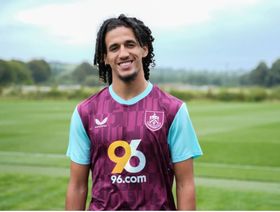 الاتحاد الإنجليزي يفرض عقوبة ضخمة ضد لاعب أساء للتونسي حنبعل المجبري