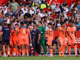 مأساة تتكرر بعد 74 عاماً.. 5 أرقام كارثية لبرشلونة أمام إشبيلية