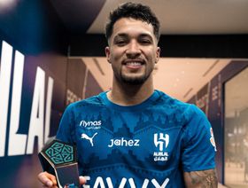 ليوناردو الأفضل وبونو الأسوأ من الهلال خلال الفوز على الأخدود بدوري روشن