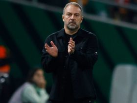 على خطى ليونيل ميسي.. فليك يكشف دور لامين يامال الجديد في برشلونة