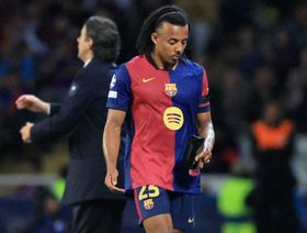 برشلونة يحدد إصابة كوندي.. هل يلحق بمواجهتي إنتر وريال مدريد؟