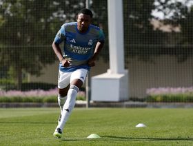 "الفرصة الأخيرة".. مستقبل ألابا مع ريال مدريد يتوقف على ماضيه