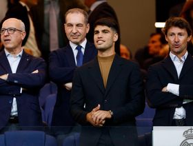 نجم التنس كارلوس ألكاراز يحضر الكلاسيكو لتشجيع ريال مدريد