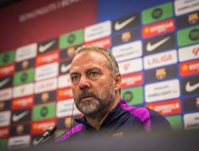 هانزي فليك: برشلونة يحتاج لمدافع وجوان غارسيا لا يخشى أجواء الديربي