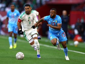 التعادل يخيم على شوط حذر بين الجزائر والكونغو الديمقراطية