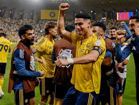 قمة في إنجلترا.. مواعيد مباريات اليوم الأحد 3 مايو 2026