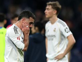قائد ريال مدريد في أحلك فتراته.. استبعاد وخلافات وأصاب زميله