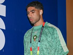 أشرف حكيمي: الضغط على المغرب قبل مواجهة هولندا.. ولم لا نفوز بكأس العالم؟