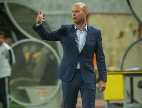 توروب: أتفهم قلق جمهور الأهلي والأجواء "أوروبية" أمام الجيش الملكي