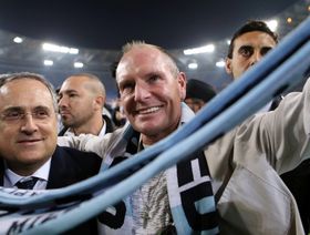 بول غاسكوين يعود إلى منزله بعد ساعات مُقلقة في المستشفى