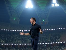 ماتياس يايسله يتجاهل الانتقادات ويعوّل على "ذكاء" الأهلي أمام الشارقة