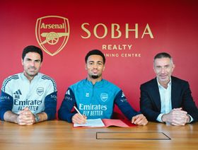 أرسنال يربط الشاب الموهوب إيثان نوانيري بعقد طويل الأمد