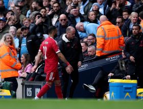 رحيل محمد صلاح "البائس" يناسب الجميع بعد يوم جديد للنسيان