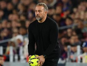 هانزي فليك: برشلونة ليس مثل الموسم الماضي.. لم نعد نملك السيطرة