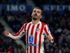 سيميوني يعتمد على غريزمان وألفاريز في هجوم أتلتيكو أمام برشلونة