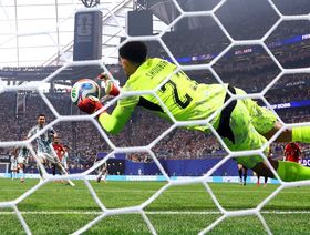"فيفا" يحدد ترتيب مصطفى شوبير بين أفضل حراس كأس العالم