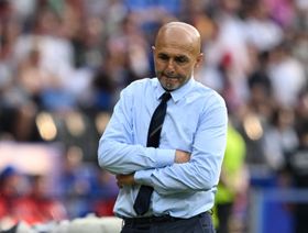 نادٍ قطري يغري سباليتي بعرض ضخم بعد تراجع الاتحاد السعودي