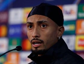 "لم يقدرونني".. رافينيا يتحدث أخيراً عن نتائج الكرة الذهبية