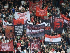 مانشستر يونايتد يحقق إيرادات قياسية رغم النتائج المخيبة