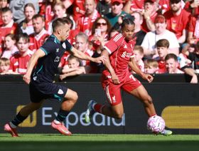 من هو ريو نغوموها النجم الصاعد في ليفربول؟