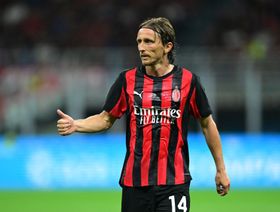 بمشاركة مودريتش.. ميلان يخسر أمام فريق صاعد ببداية الدوري الإيطالي