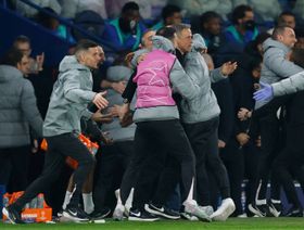 لويس إنريكي سعيد بانتصار باريس سان جيرمان الكبير على تشيلسي