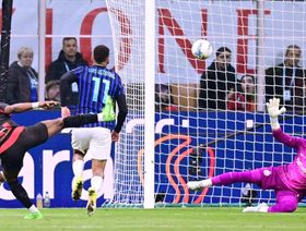 شاهد.. ميلان يُسقط إنتر في الديربي بقذيفة إستوبينيان ويعود للمنافسة على الدوري