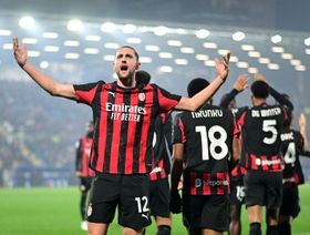 في "ليلة رابيو".. ميلان يهزم كومو ويضيق الخناق على إنتر