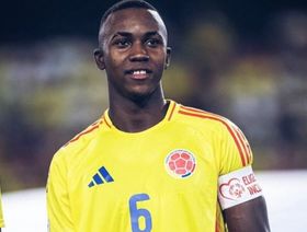 موهبة كولومبية.. صفقة يونايتد الجديدة تصل مانشستر خلال أيام