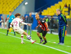 تعادل مثير بين الفيحاء والرياض.. وهدف صاروخي يحسم فوز الفتح