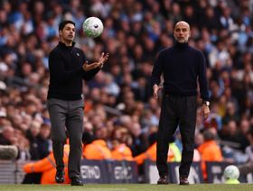 توقعات "أوبتا" تستحضر شبح الماضي. هل يهدر أرسنال لقب الدوري الإنجليزي مجدداً؟