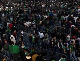 مقتل مشجع "مخمور" بعد سقوطه في ملعب أزتيكا بالمكسيك